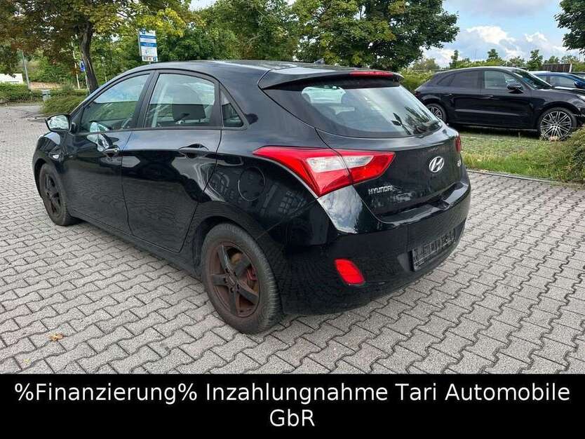 i30